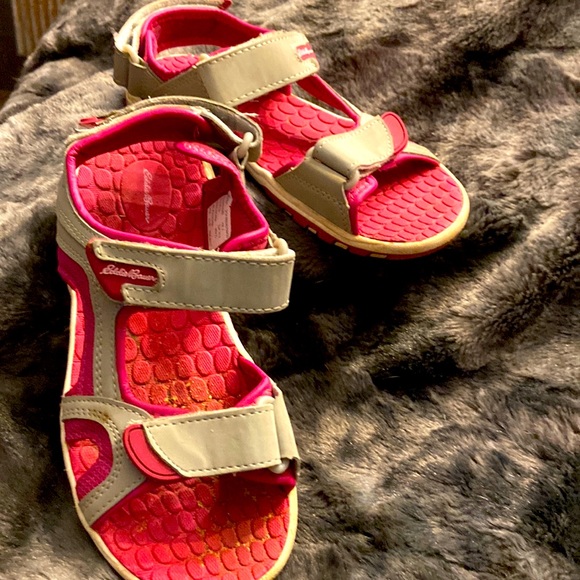 Eddie Bauer girls sandals sz2 - Picture 1 of 6